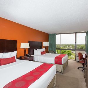 2 Queens Beds City View Non-Smoking